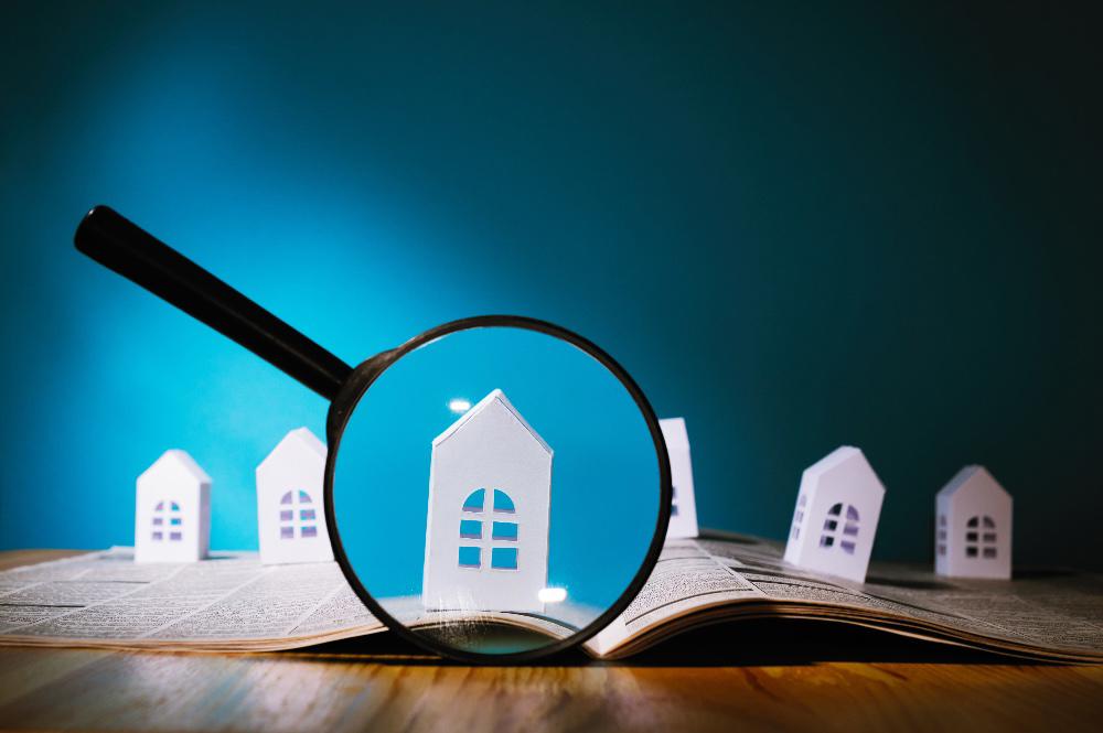 Magnifying Glass Housing Unlocked Svetazi Shutterstock